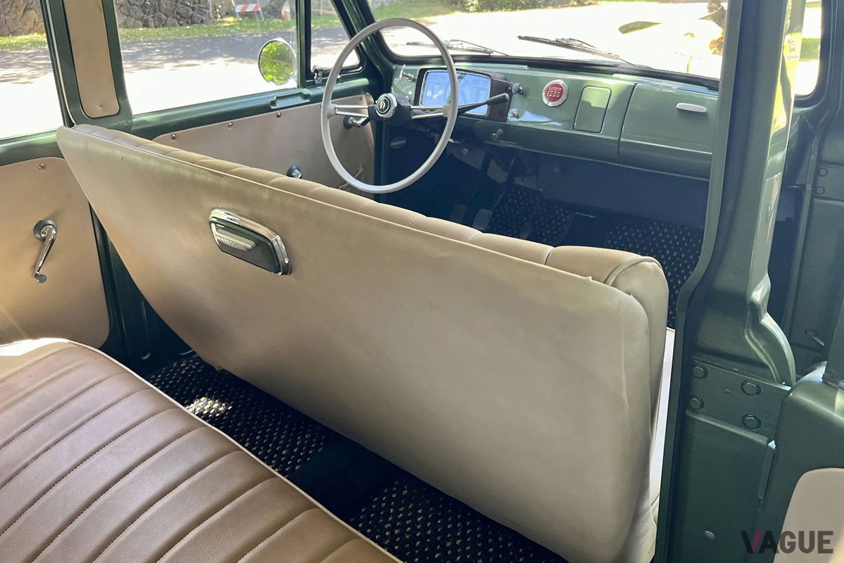 210型のダットサン「1000」