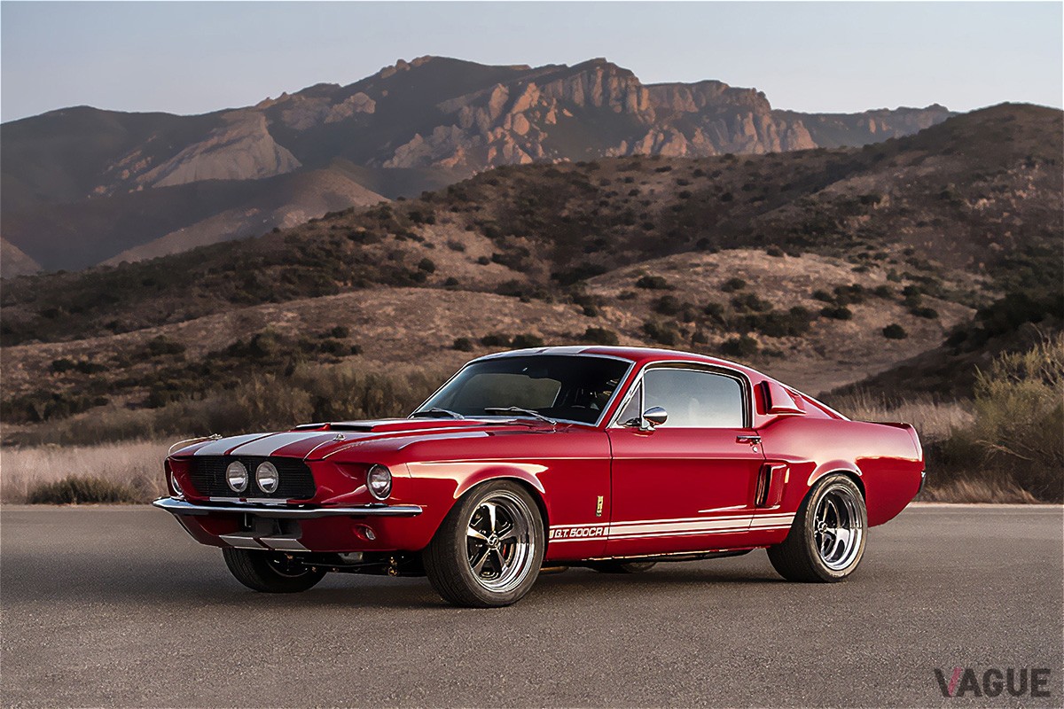 Classic Recreationsのシェルビー「GT500CR クラシック」。エンジンは5.2リッターのV8でボディパネルにはカーボンを採用（C）Classic Recreations