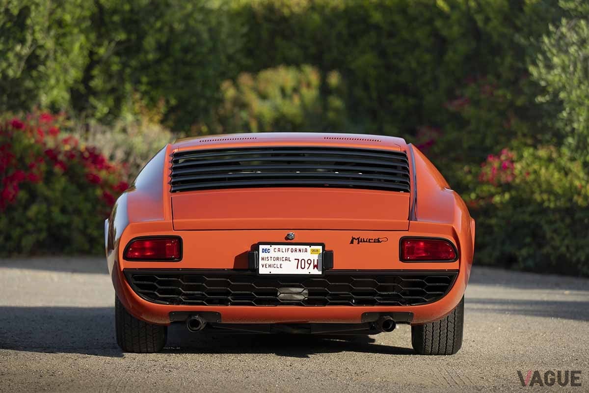 オークションに出品された1967年式ランボルギーニ「ミウラP400」Robin Adams（c）2025 Courtesy of RM Sotheby's