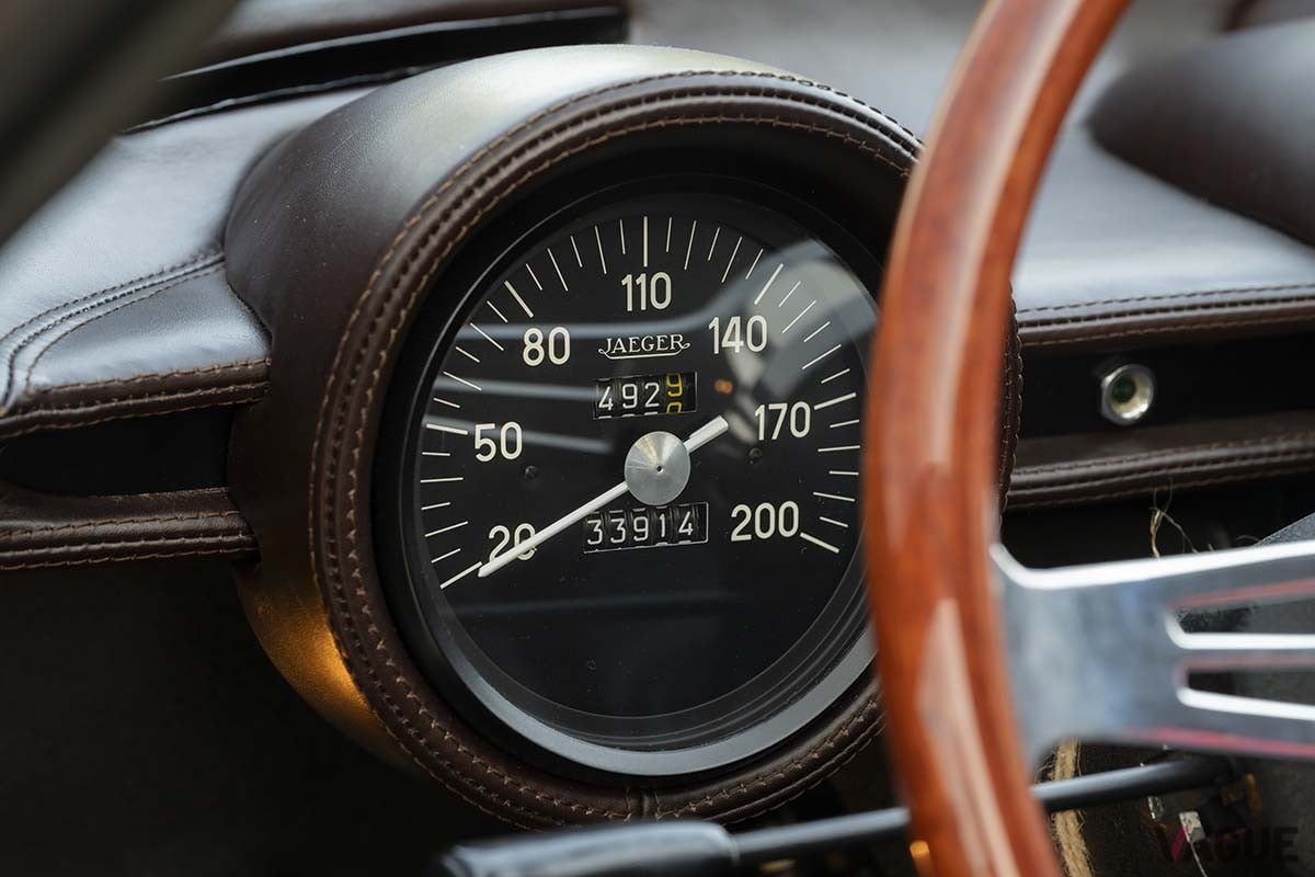 オークションに出品された1967年式ランボルギーニ「ミウラP400」Robin Adams（c）2025 Courtesy of RM Sotheby's