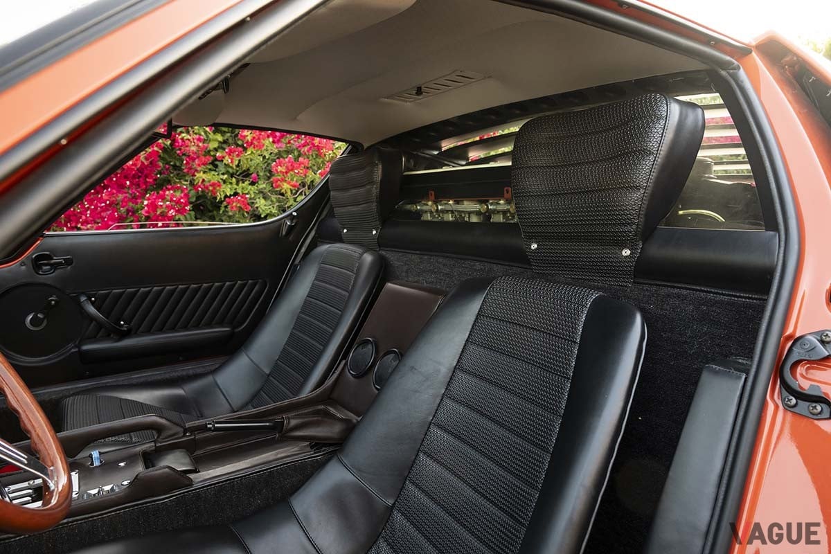 オークションに出品された1967年式ランボルギーニ「ミウラP400」Robin Adams（c）2025 Courtesy of RM Sotheby's