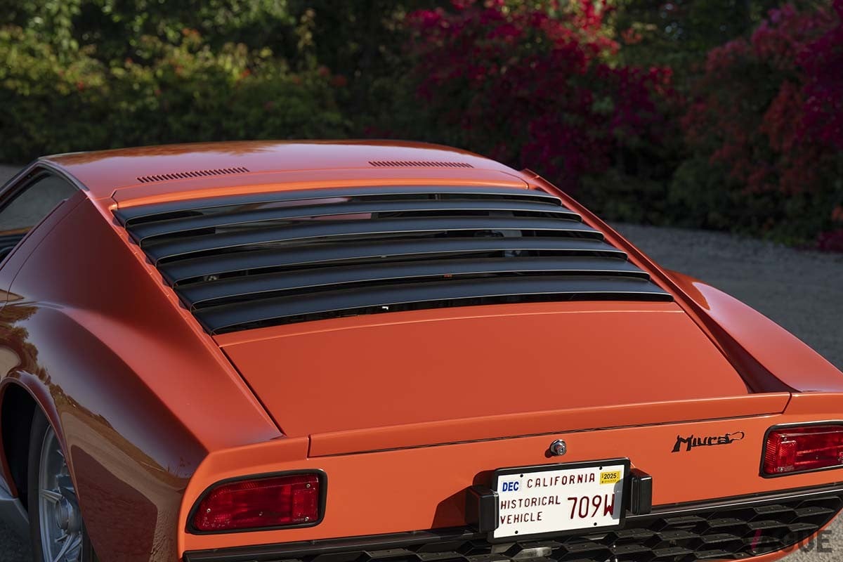 オークションに出品された1967年式ランボルギーニ「ミウラP400」Robin Adams（c）2025 Courtesy of RM Sotheby's