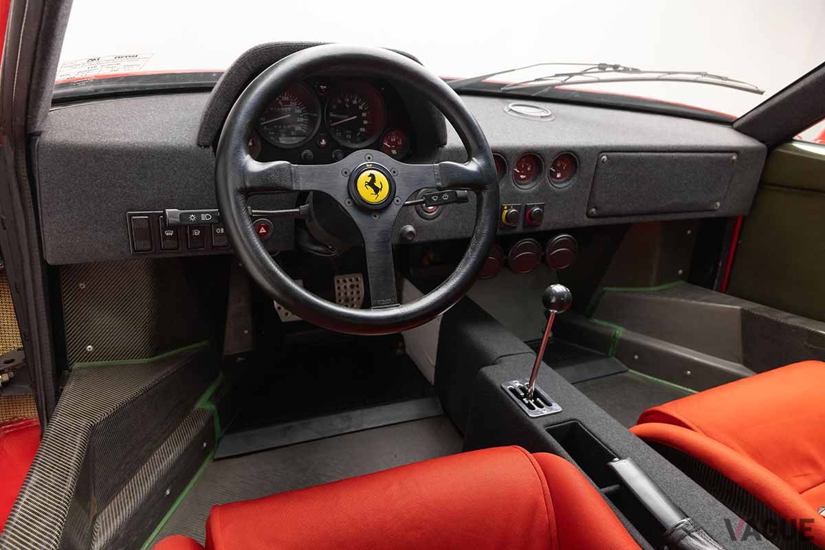 オークションに出品された走行距離360kmの1990年式フェラーリ「F40」(c)2025 Courtesy of RM Sotheby's