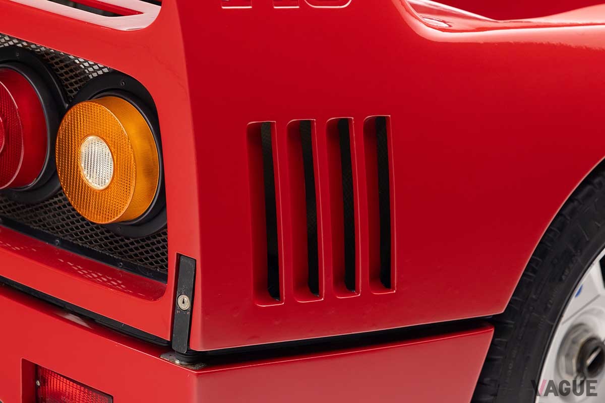 オークションに出品された走行距離360kmの1990年式フェラーリ「F40」(c)2025 Courtesy of RM Sotheby's