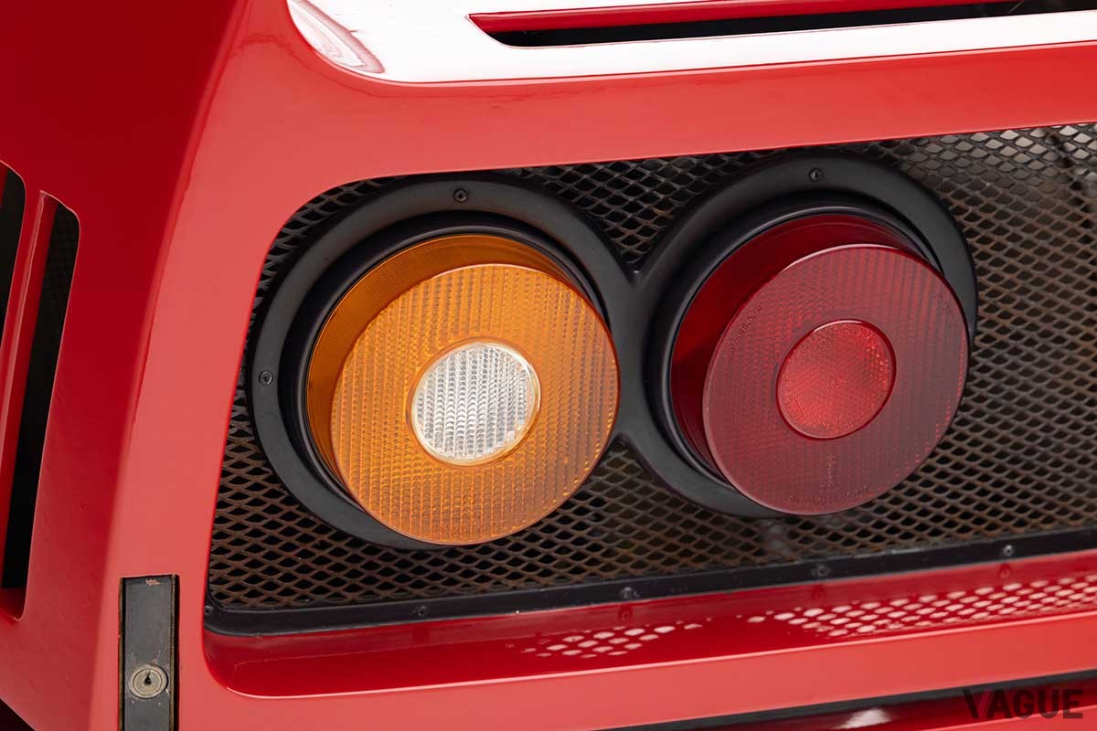 オークションに出品された走行距離360kmの1990年式フェラーリ「F40」(c)2025 Courtesy of RM Sotheby's