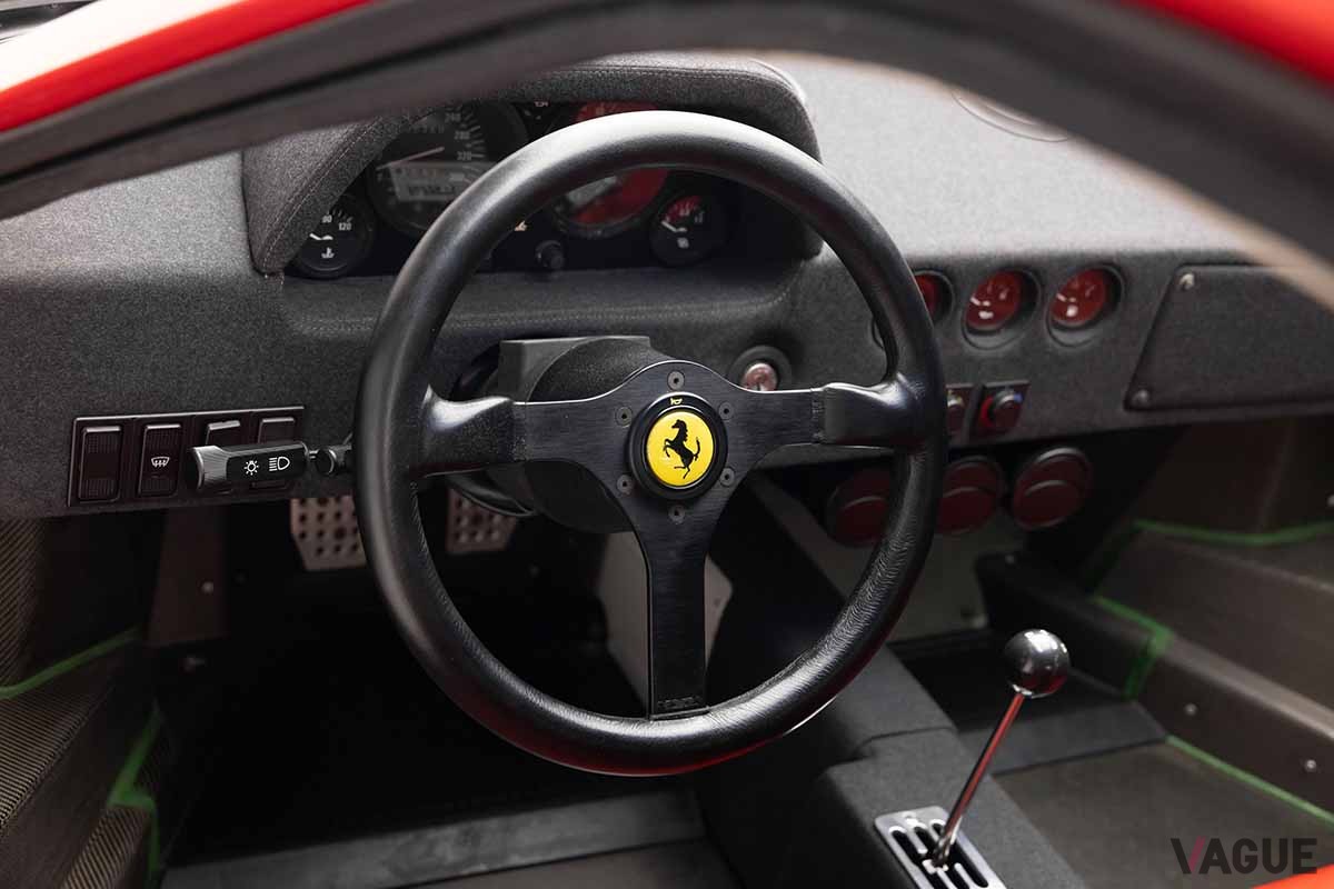オークションに出品された走行距離360kmの1990年式フェラーリ「F40」(c)2025 Courtesy of RM Sotheby's