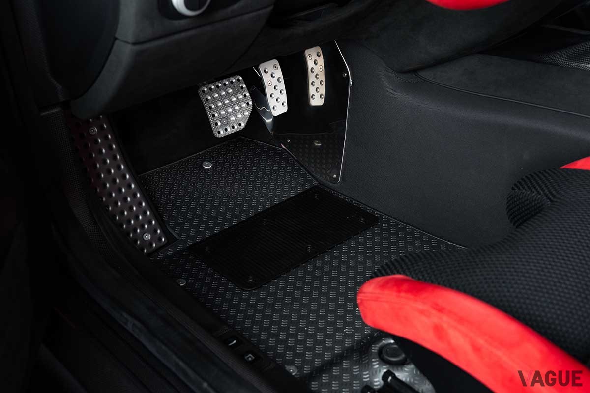 オークションに登場、204万USドル（約3億192万円）で落札された2011年式フェラーリ「599GTO」Karissa Hosek(c)2025 Courtesy of RM Sotheby's