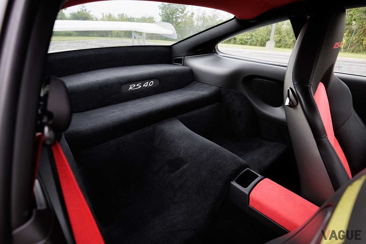 オークションに登場、107万7500USドル（約1億5840万円）で落札された2011年式ポルシェ「911GT3 RS4.0」Drew Shipley(c)2025 Courtesy of RM Sotheby's