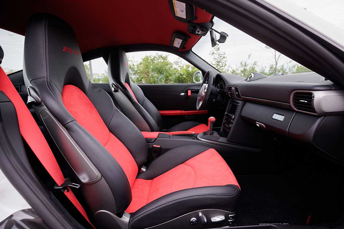 オークションに登場、107万7500USドル（約1億5840万円）で落札された2011年式ポルシェ「911GT3 RS4.0」Drew Shipley(c)2025 Courtesy of RM Sotheby's