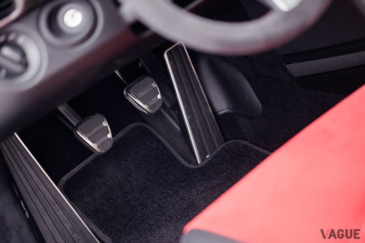 オークションに登場、107万7500USドル（約1億5840万円）で落札された2011年式ポルシェ「911GT3 RS4.0」Drew Shipley(c)2025 Courtesy of RM Sotheby's