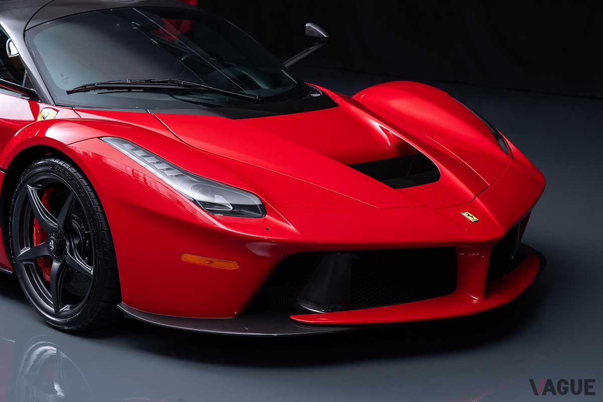 オークションに登場、523万USドル（約7億7400万円）で落札された2015年式フェラーリ「ラ・フェラーリ」Karissa Hosek(c)2025 Courtesy of RM Sotheby's
