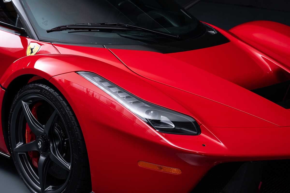 7億円超えのハイパーカー！ 新車から“タイムカプセル状態”で保存