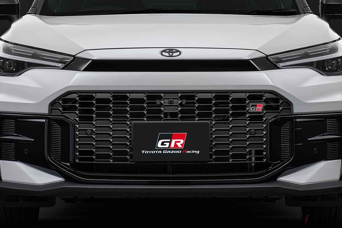 トヨタ「カローラクロスGRスポーツ」