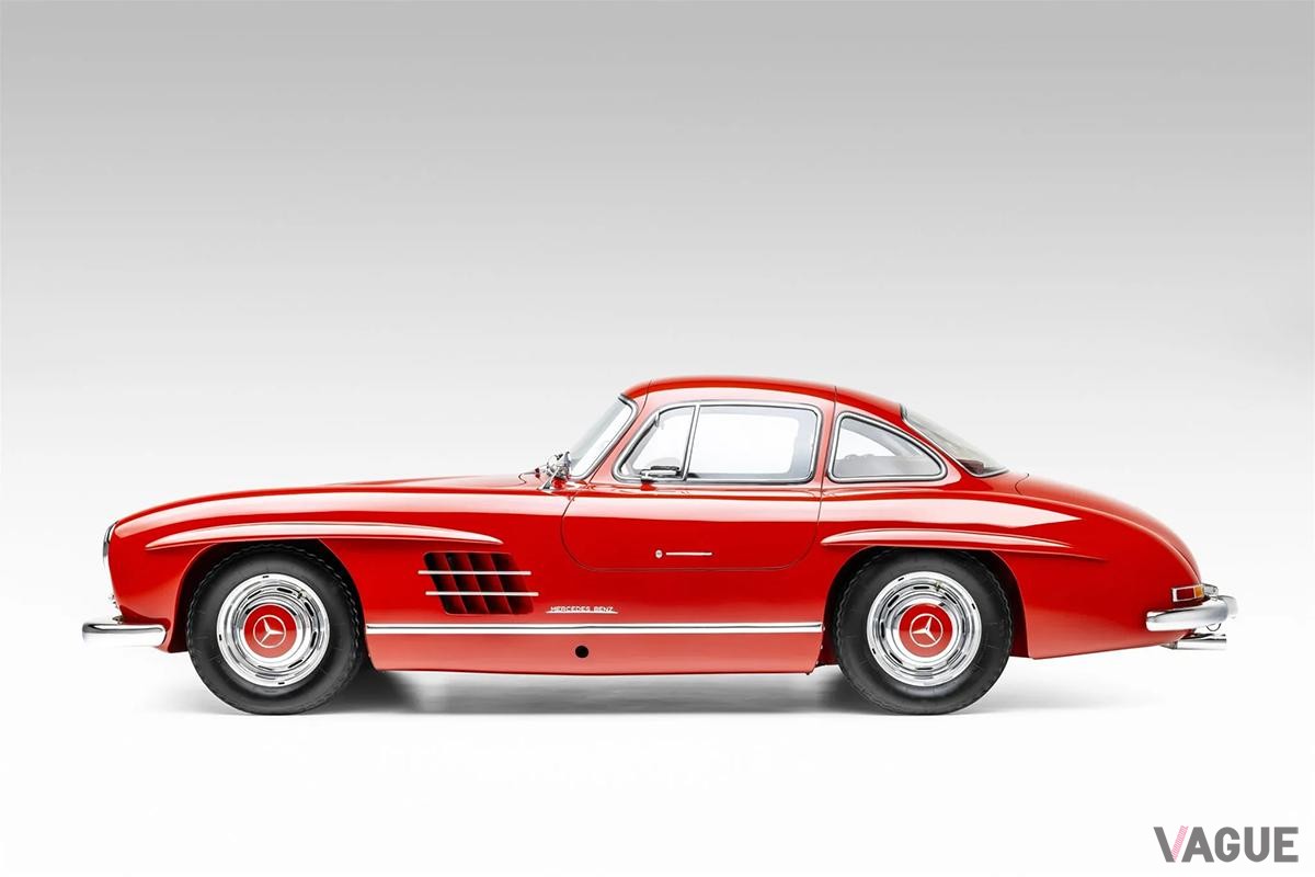 オークションで落札された1955年式メルセデス・ベンツ「300SLガルウイング」