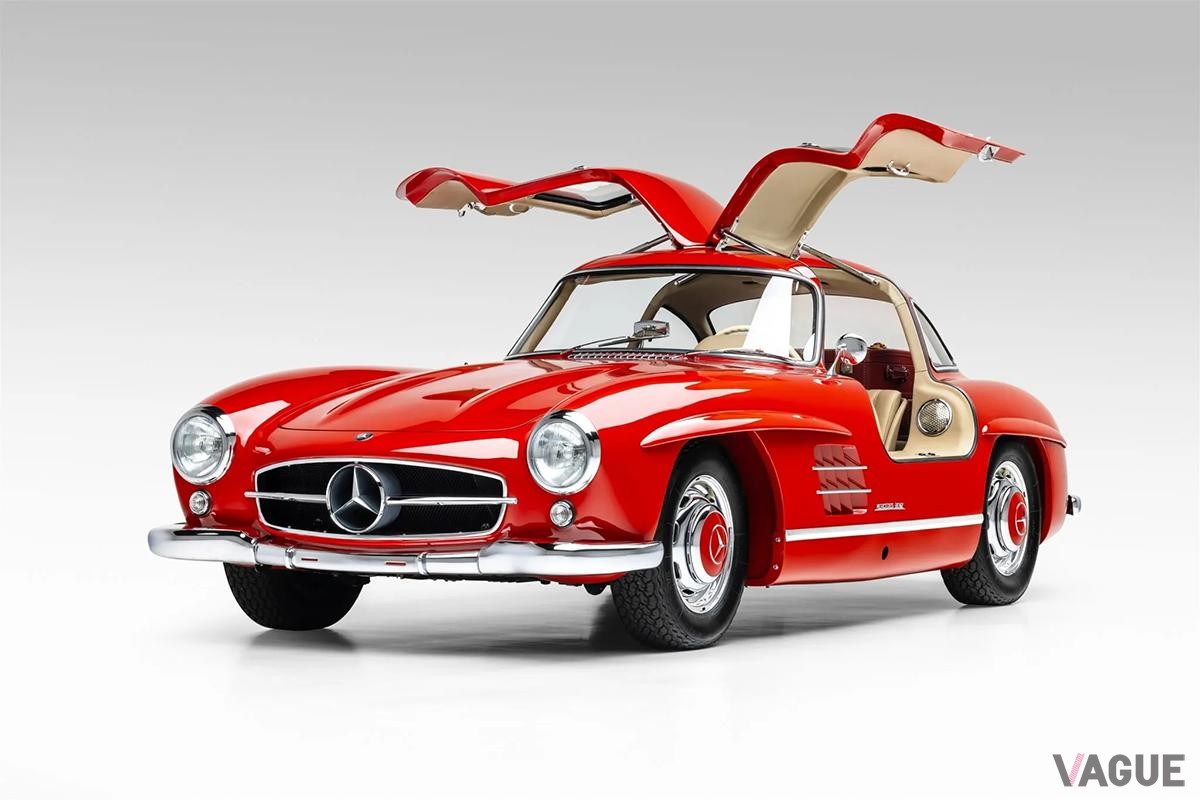 オークションで落札された1955年式メルセデス・ベンツ「300SLガルウイング」