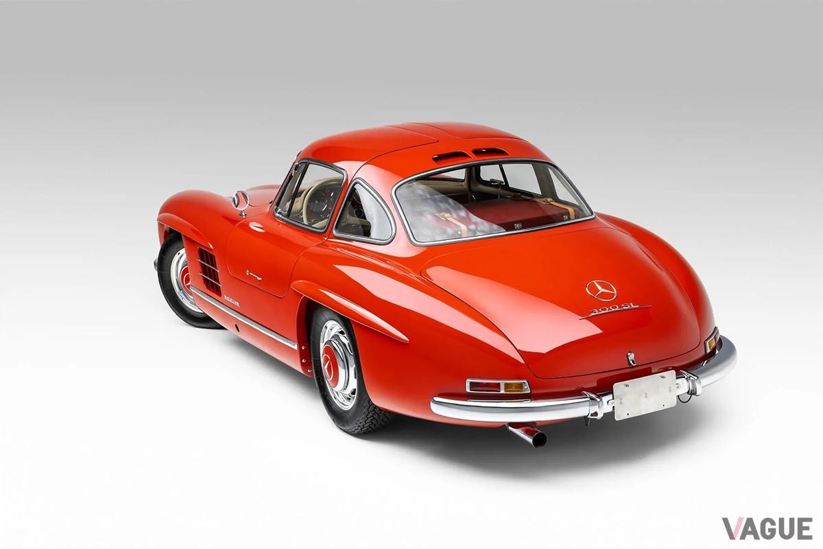 オークションで落札された1955年式メルセデス・ベンツ「300SLガルウイング」
