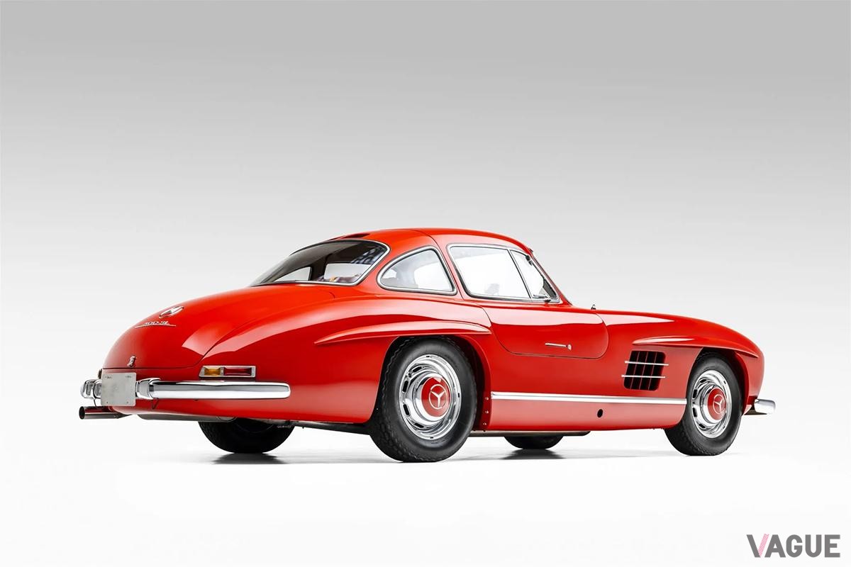 オークションで落札された1955年式メルセデス・ベンツ「300SLガルウイング」