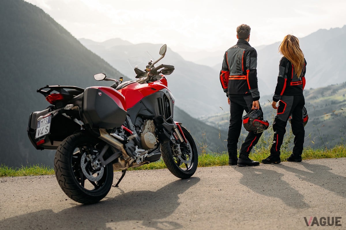 ドゥカティ「ムルティストラーダV4」