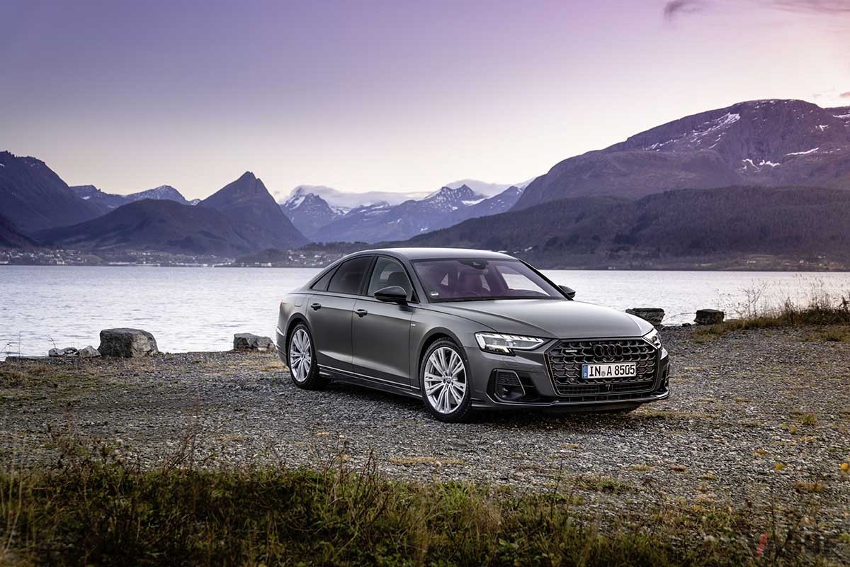 アウディ新型「A8」