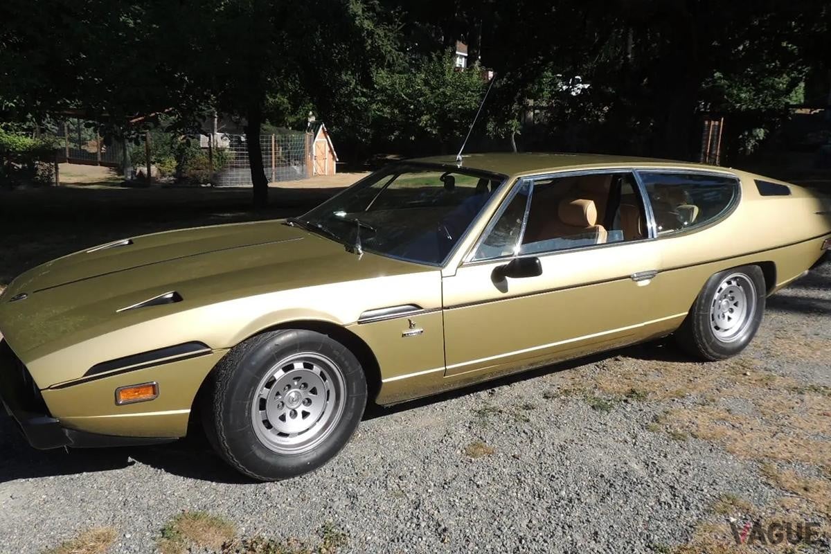 Aero Subaru　GOLD希少カラー Aero Subaru GOLD希少カラー ゴールドメタリック”のボディカラー