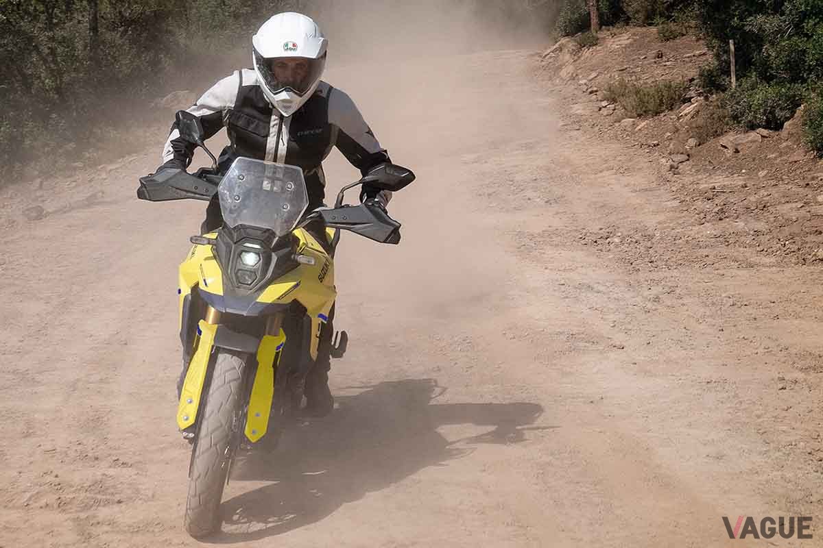 スズキ「Vストローム800DE」