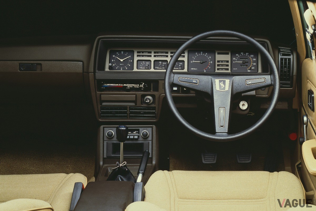 日産の5代目「スカイライン（C210型）」
