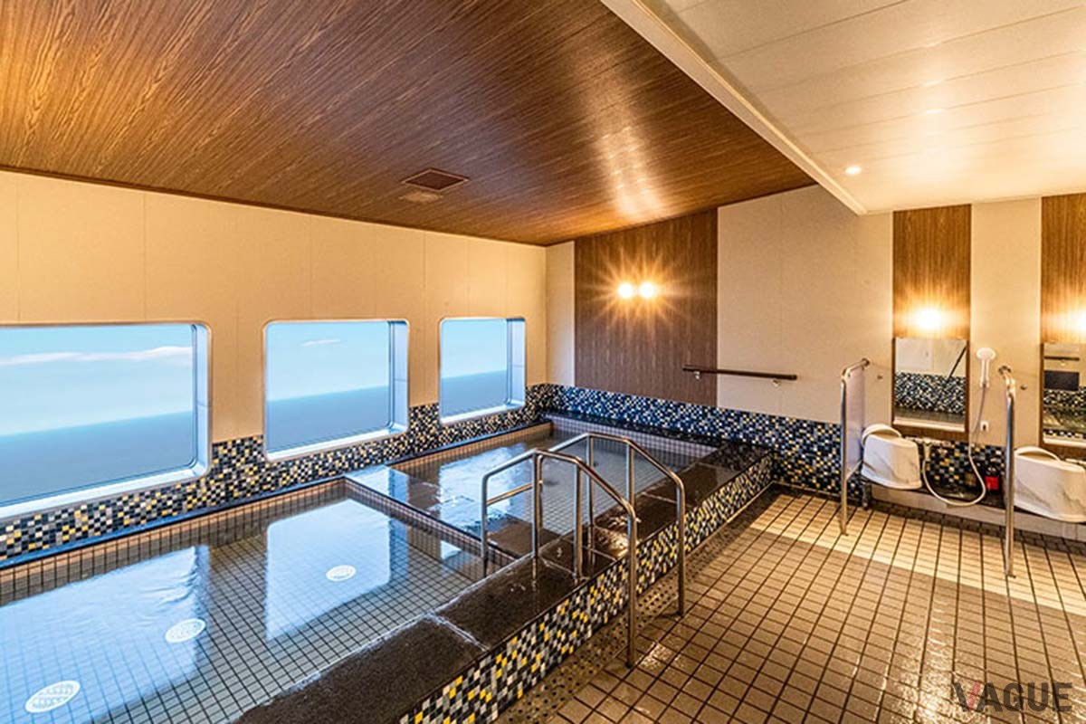 新造船「さんふらわあ ぴりか」の船内