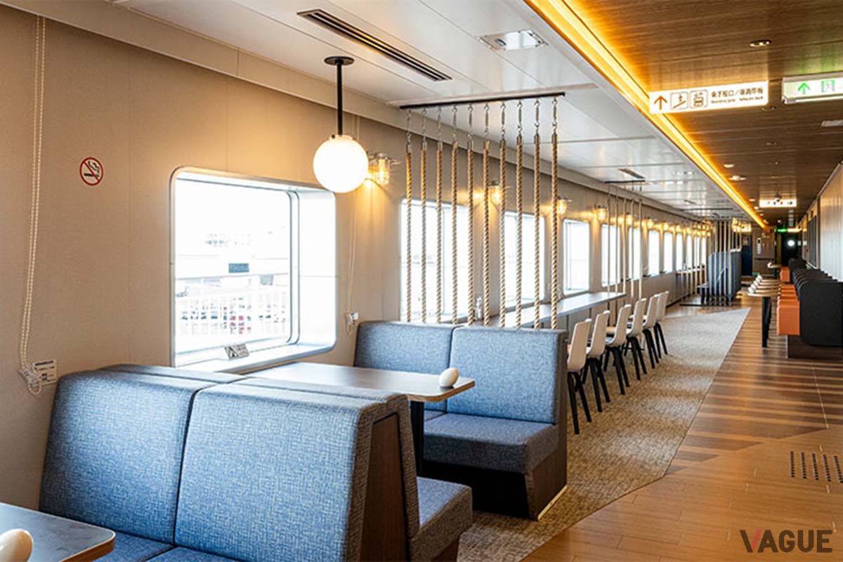 新造船「さんふらわあ ぴりか」の船内