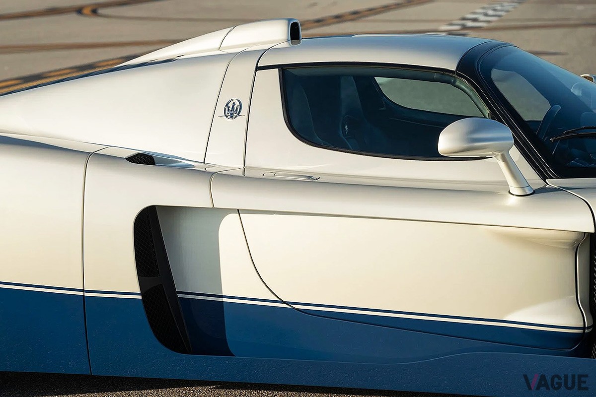 2005年式マセラティ「MC12ストラダーレ」