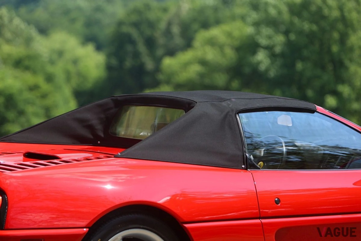 1997年式フェラーリ「F355スパイダー」