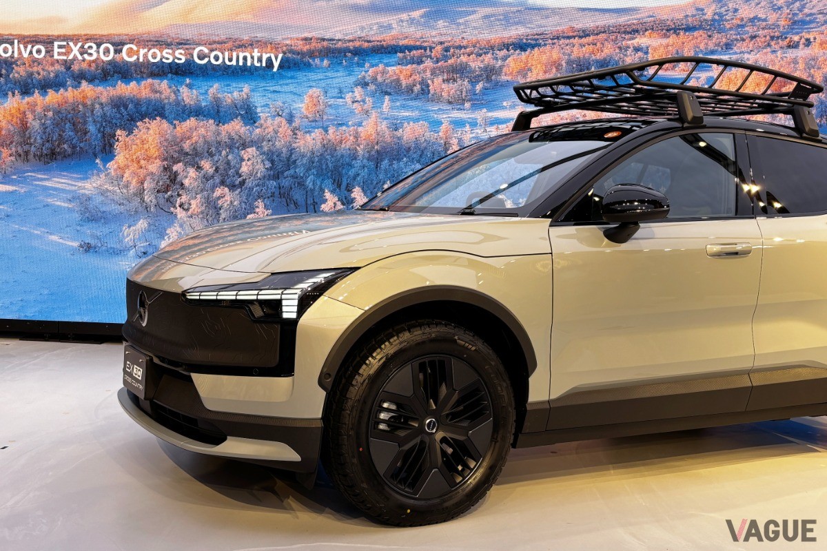 ボルボ新型「EX30クロスカントリー」の発表会