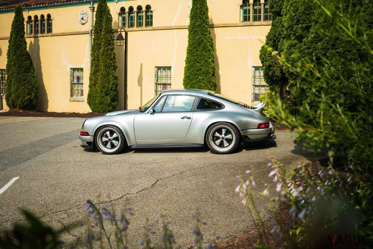 1991年式ポルシェ「911リイマジンドbyシンガーDLS」