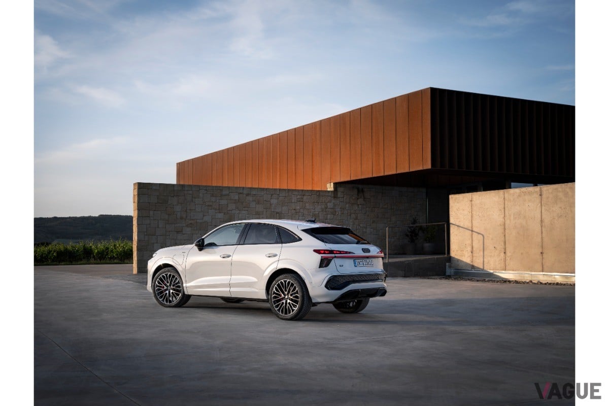 アウディ新型「Q3スポーツバック e-hybrid 200kW」