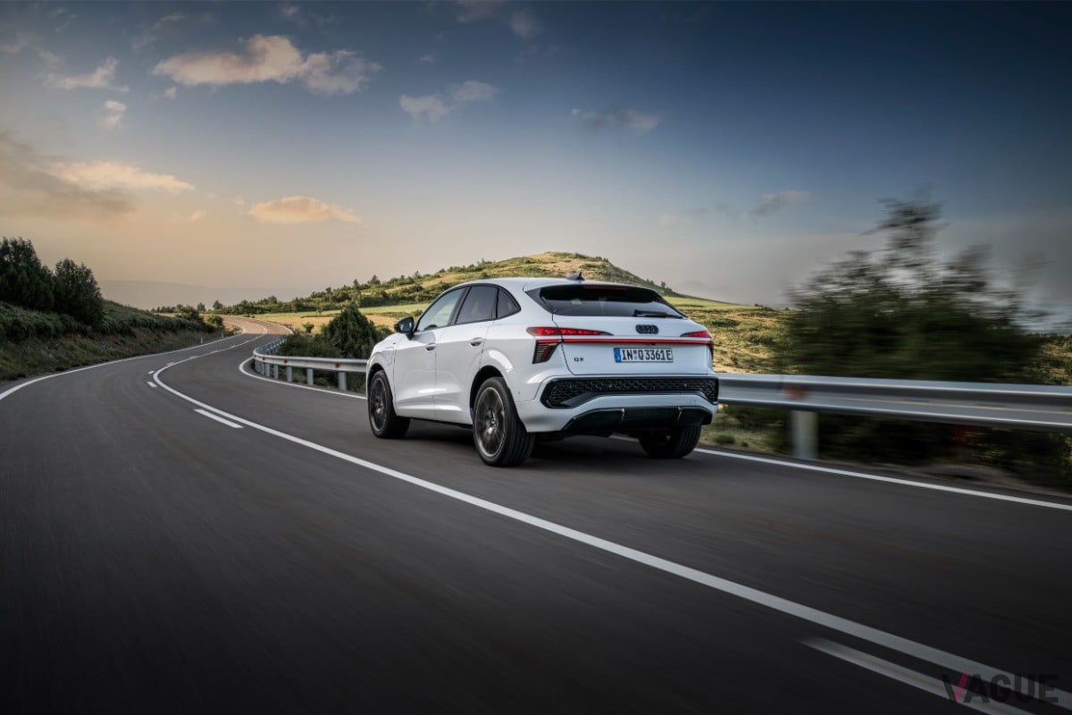 アウディ新型「Q3スポーツバック e-hybrid 200kW」