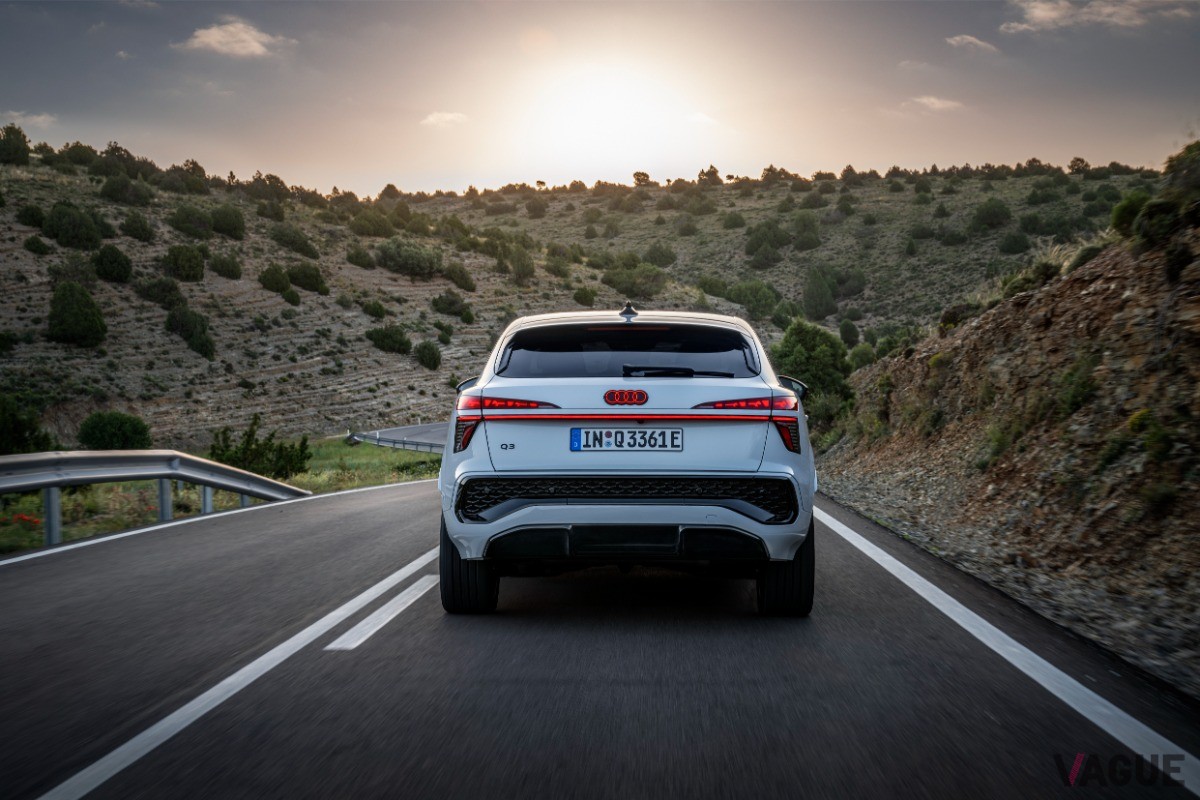 アウディ新型「Q3スポーツバック e-hybrid 200kW」