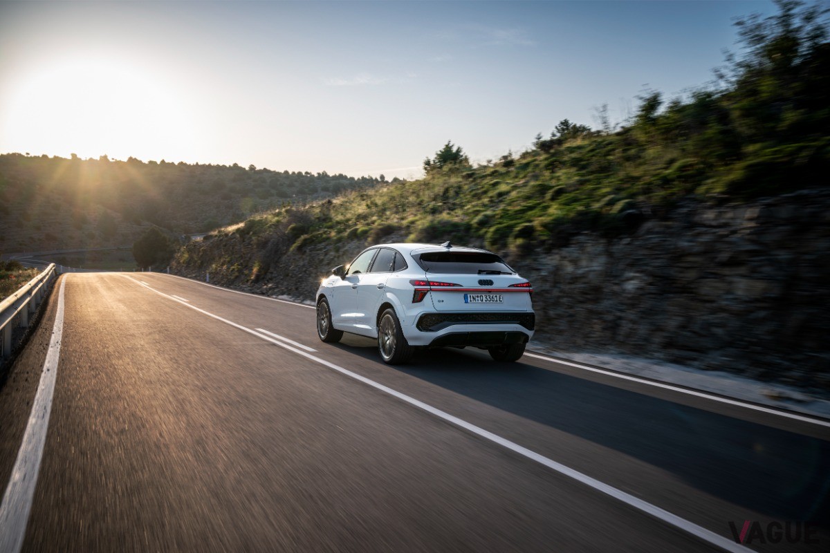 アウディ新型「Q3スポーツバック e-hybrid 200kW」