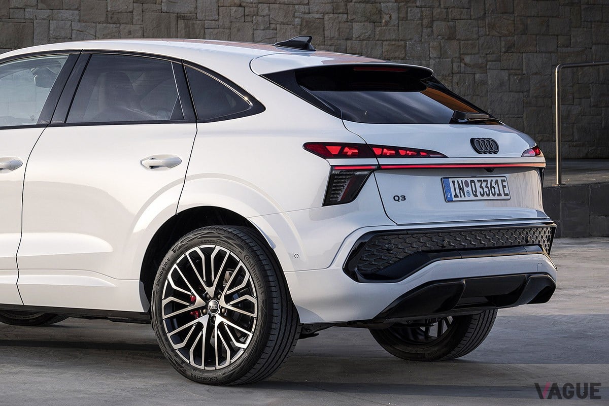 アウディ新型「Q3スポーツバック e-hybrid 200kW」