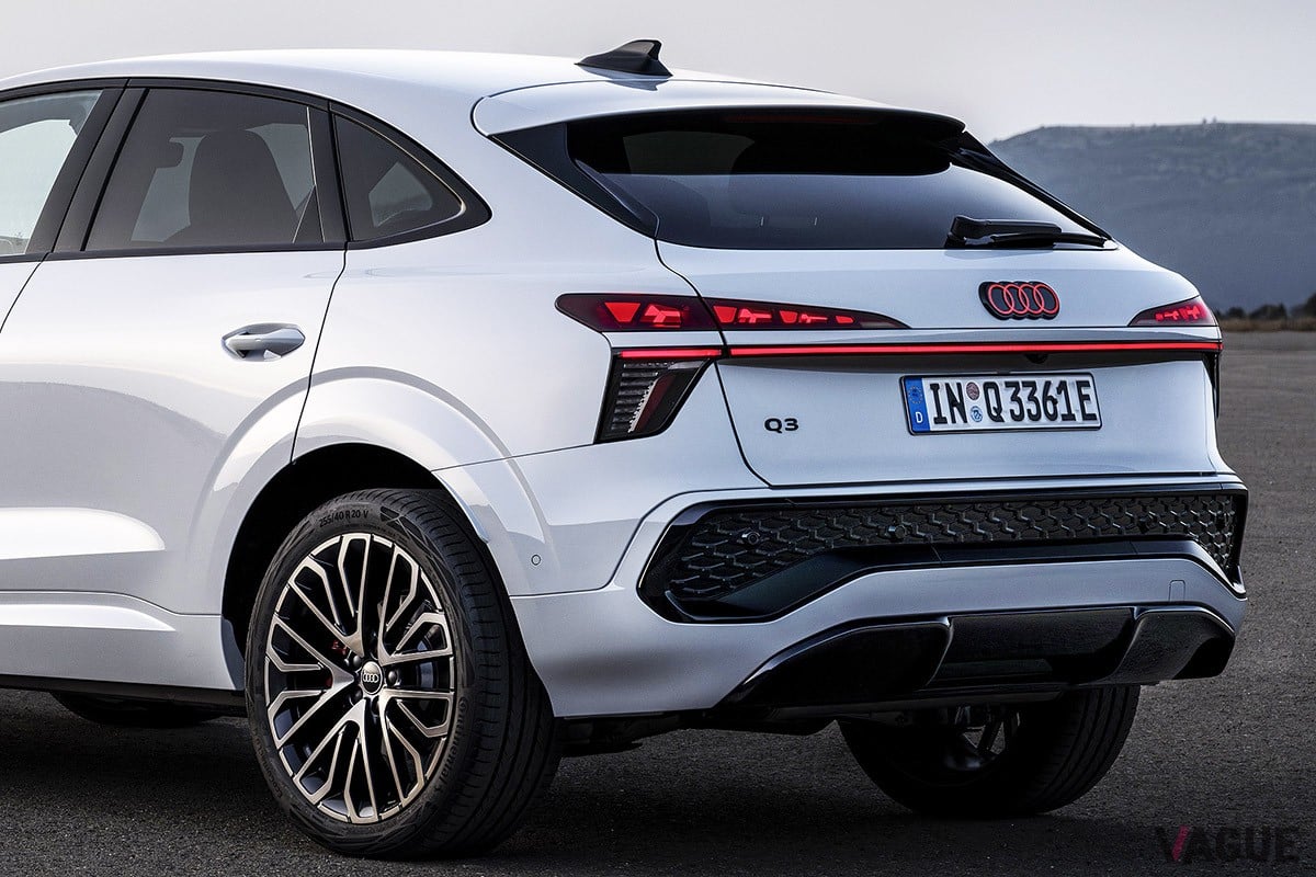 クーペライクなルーフラインでスタイリッシュに進化したアウディ新型「Q3スポーツバック」