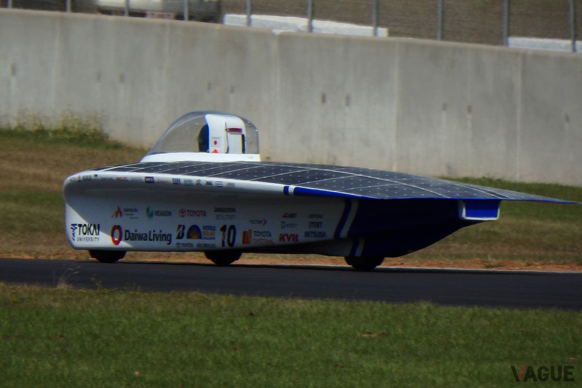 東海大学ソーラーカーチームのマシン＃10「Tokai Challenger」