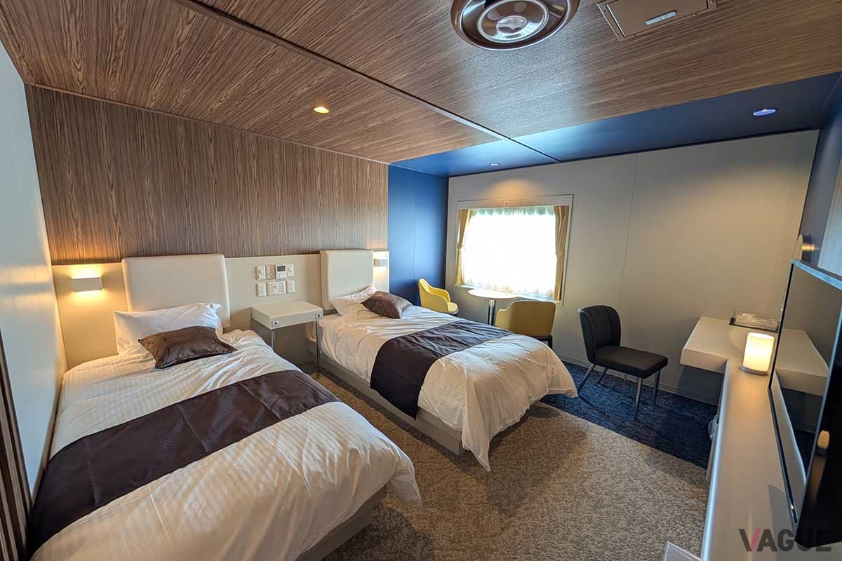 新造船「ブルーグレイス」船内