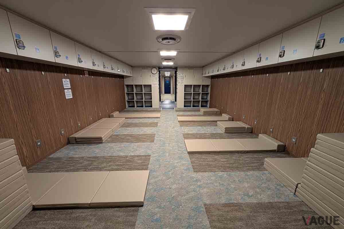 新造船「ブルーグレイス」船内