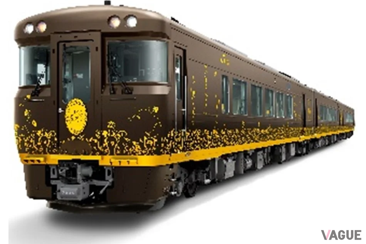 JR西日本の観光列車「はなあかり」。20025年10月11日から12月21日の毎週末、敦賀〜城崎温泉間で運行される