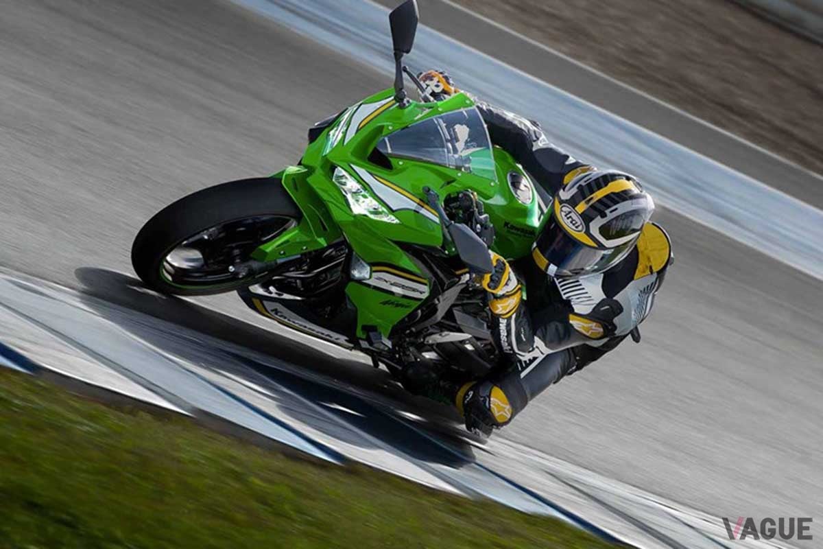 けなおさん専用 です 2025年NEWモデル「Ninja ZX-25R SE」「Ninja 400」「Z400」が