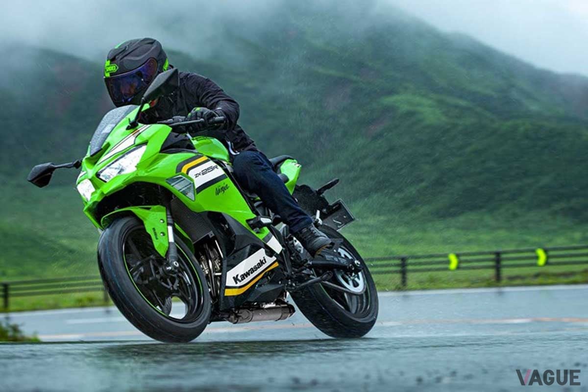 2025年10月1日に日本登場予定のカワサキ「ニンジャ ZX-25R」
