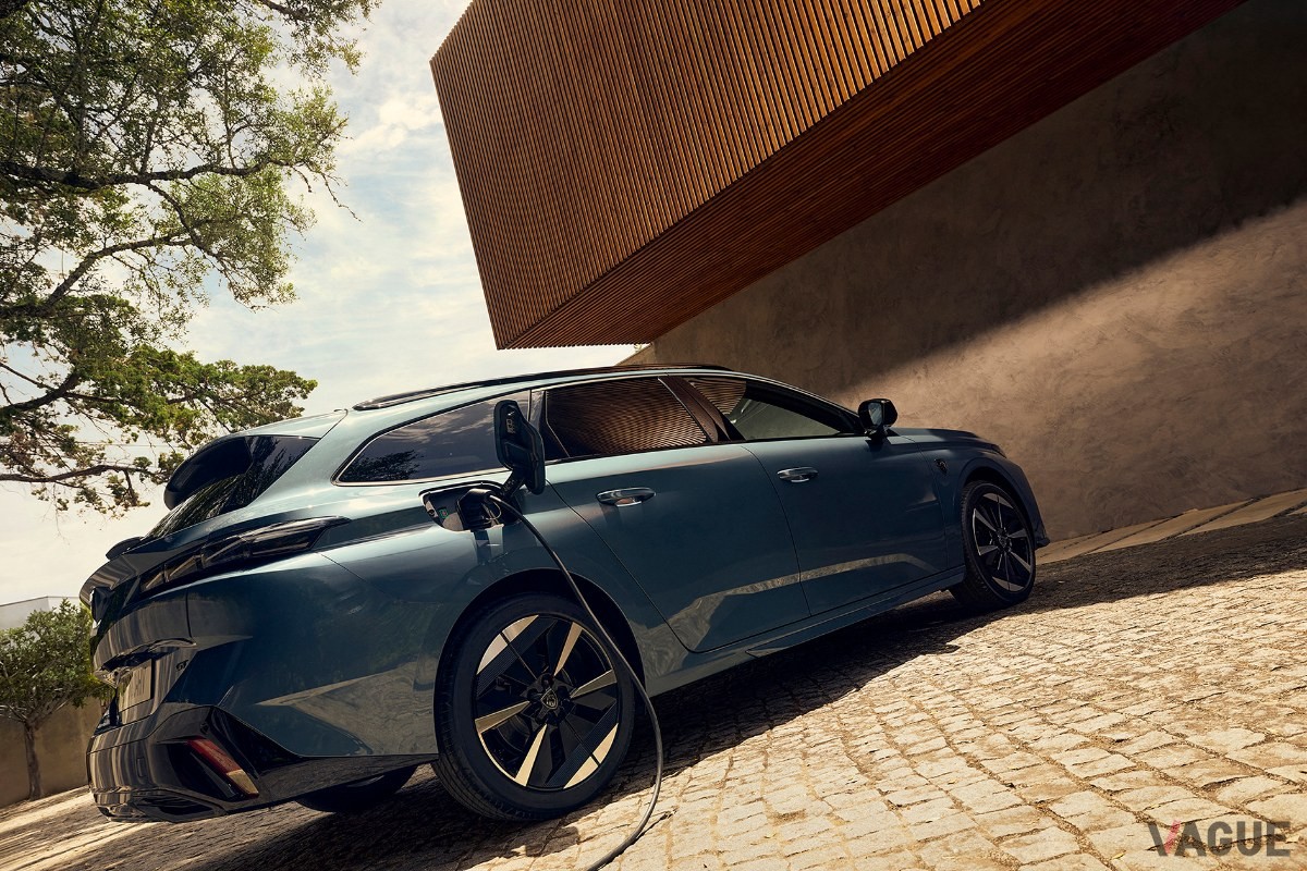 プジョー新型「308SW」