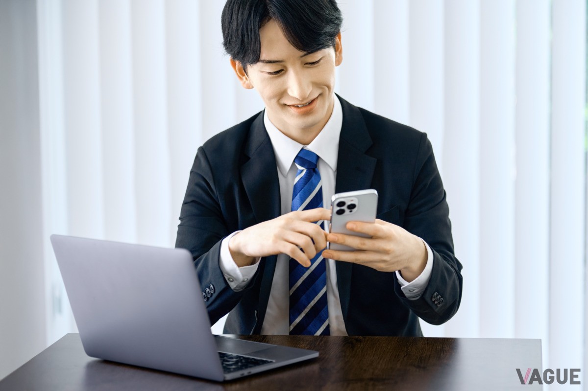 双方が相手が求める形式や距離感を探りながら、表現を使い分けることが必要