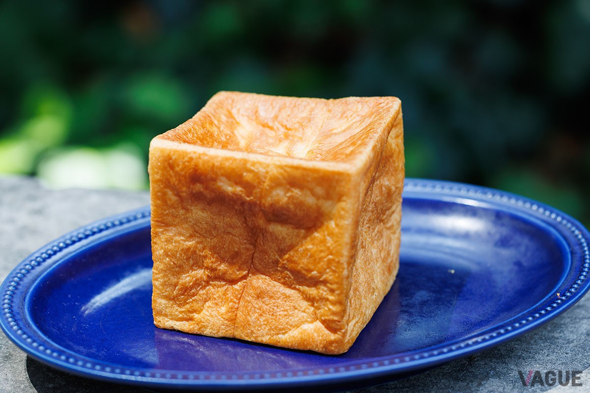 ムー450円。正方形のコロっとした形。フレンチトーストもこのパンで作っている