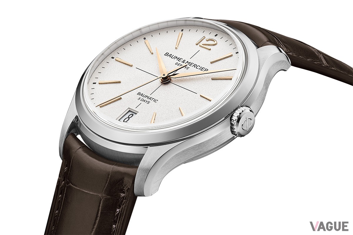 ブランド初の34mmケース、そしてレディース初のボーマティックムーブメント（BM13-1975A）搭載モデルとして記念碑的な存在となるモデルが誕生した（M0A10831）