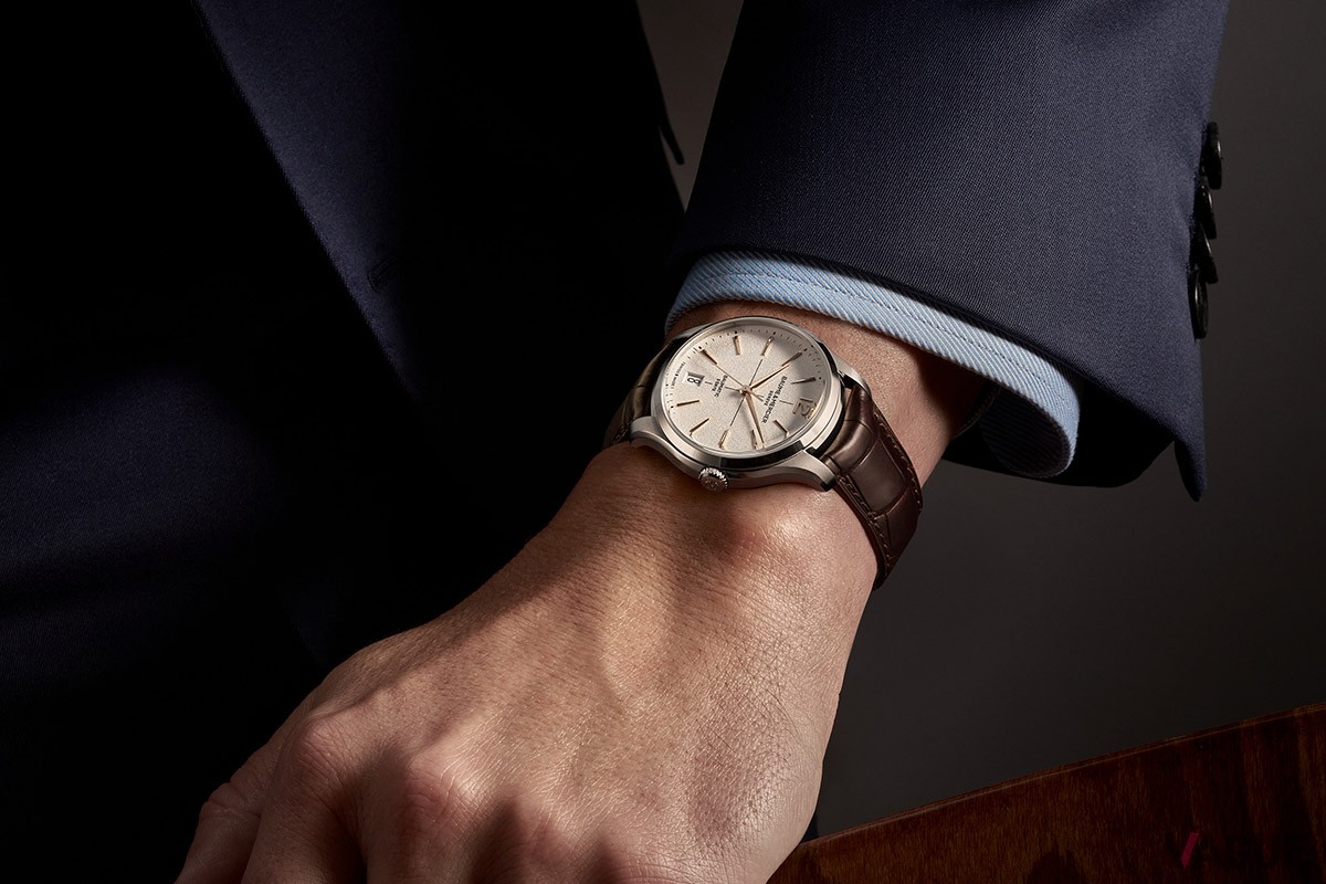 エレガンスを求める紳士な大人にふわさしい上質ドレスウォッチだ