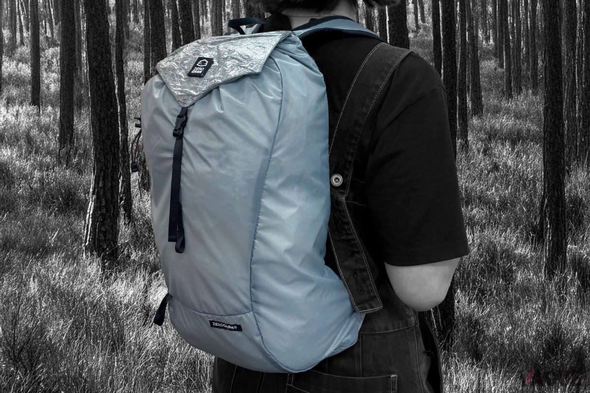 Packable Sil. Daypack15 with Dyneema：1万4080円
